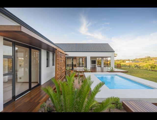 4 BEDROOM HOUSE FOR SALE IN SPRINGVALE COUNTRY ESTATE